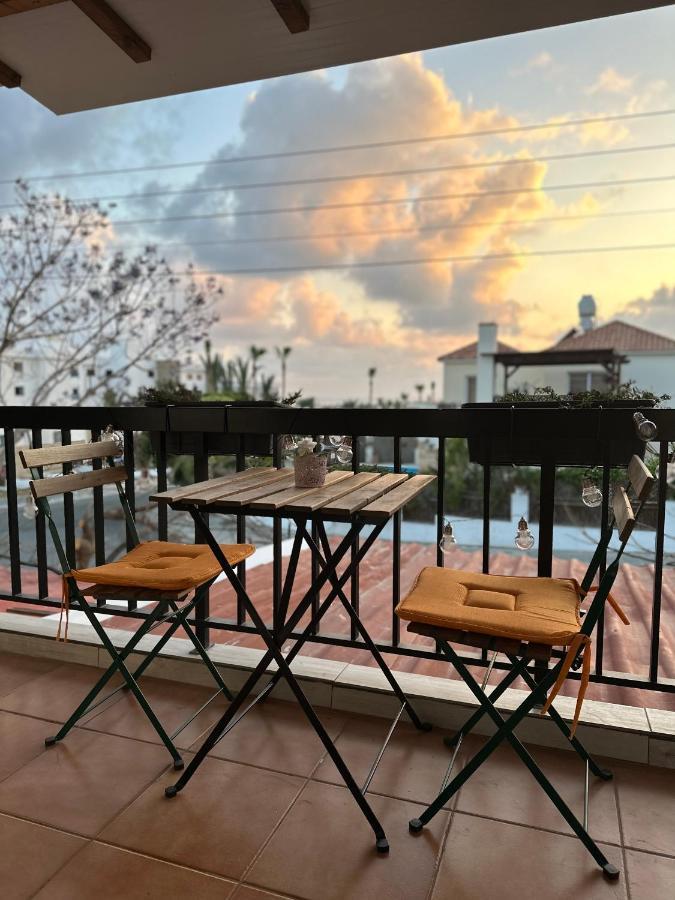 Arya Seaview Apartment In The Heart Of Coral Bay (Adults Only) ภายนอก รูปภาพ
