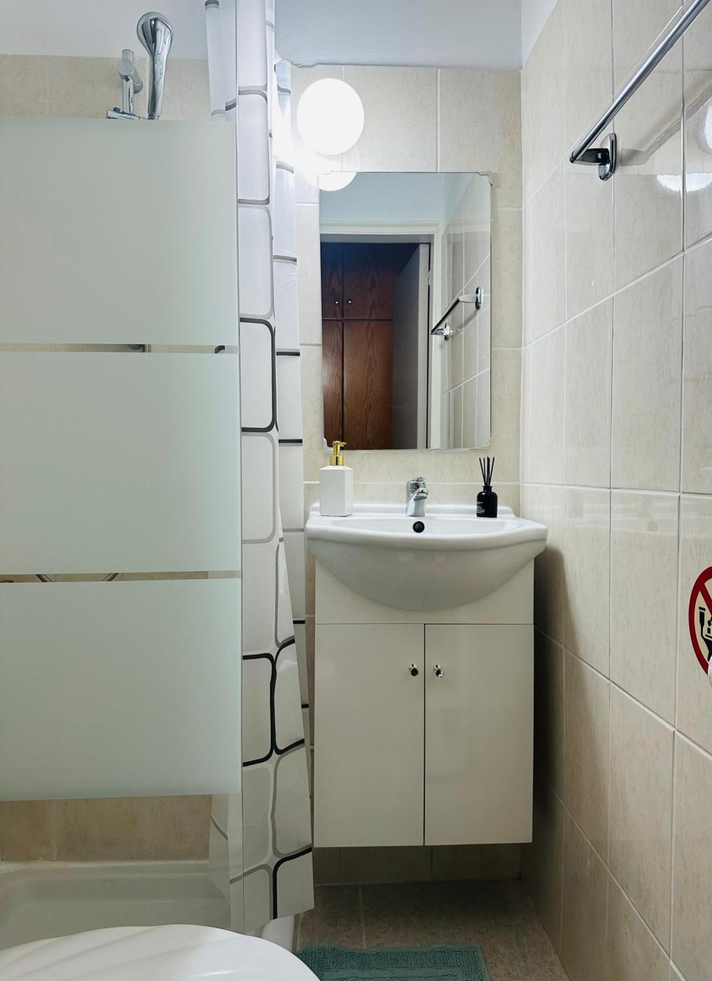 Arya Seaview Apartment In The Heart Of Coral Bay (Adults Only) ภายนอก รูปภาพ